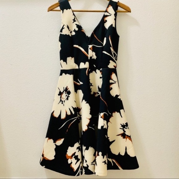 Anthropologie Maeve Amory Black Scuba Mini Dress - Picture 5 of 8